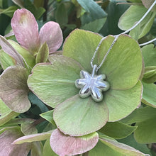 Load image into Gallery viewer, the flower pendant #2